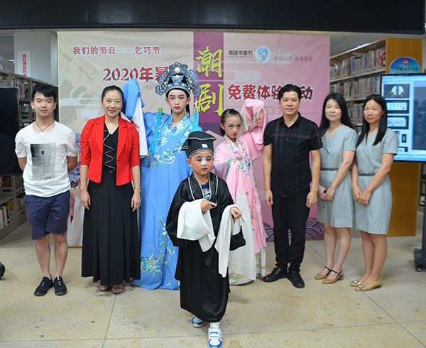 1598432514603305.jpg 龙湖图书馆u03.jpg